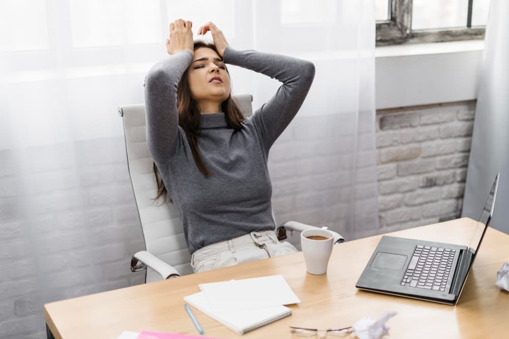 Ciri-Ciri Burnout di Tempat Kerja dan Cara Mengatasinya